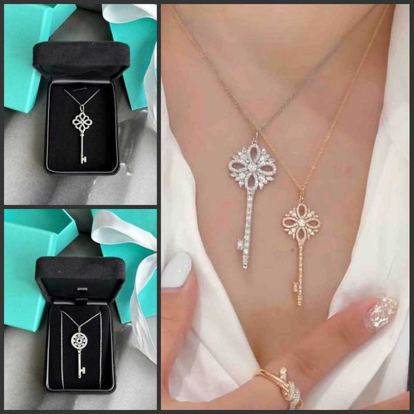 high version volkswagen tiffay victoria key daisy pendant necklace 925 silver autumnwinter sunflower women's heart crown sweater chain
high version volkswagen tiffay victoria key daisy pendant necklace 925 silver autumnwinter sunflower women's heart crown sweater chain