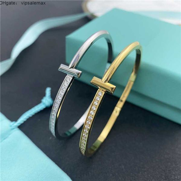new style t bangle women man bracelet 17cm classic titanium steel luxurious designer gift t home gold silver diamonds non fading jewelry, Black
new style t bangle women man bracelet 17cm classic titanium steel luxurious designer gift t home gold silver diamonds non fading jewelry, Black