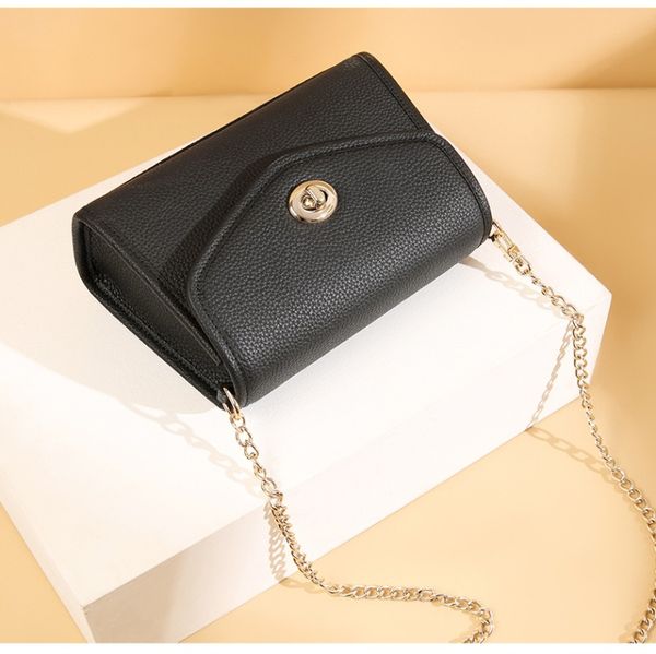 2022 new women's genuine leather women's bag chain bag fashion crossbody bag layer cowhide shoulder bag commuter simple versatile
2022 new women's genuine leather women's bag chain bag fashion crossbody bag layer cowhide shoulder bag commuter simple versatile
