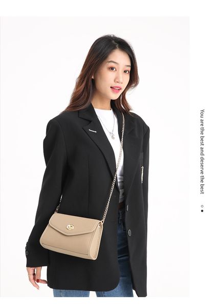 good 2023 women's genuine leather women's bag chain bag fashion crossbody bag layer cowhide shoulder bag commuter simple versatile
good 2023 women's genuine leather women's bag chain bag fashion crossbody bag layer cowhide shoulder bag commuter simple versatile