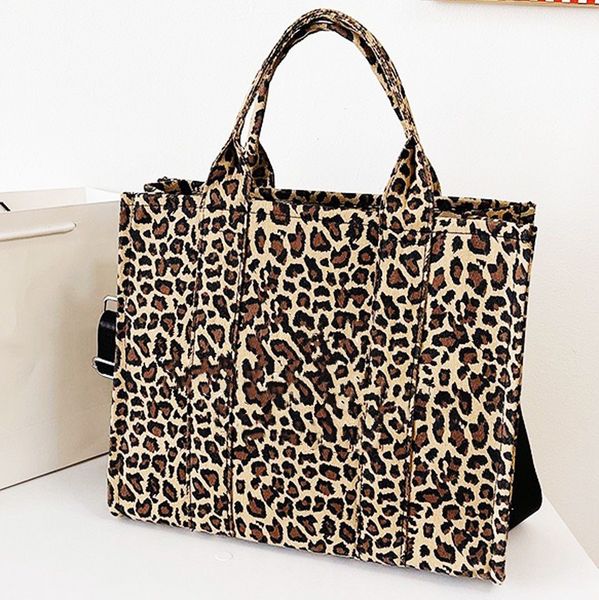 designer bag lady weekender bag designer bags handbag fine workmanship classic seriesthe canvas fabric is comfortable and light mini tote ba
designer bag lady weekender bag designer bags handbag fine workmanship classic seriesthe canvas fabric is comfortable and light mini tote ba