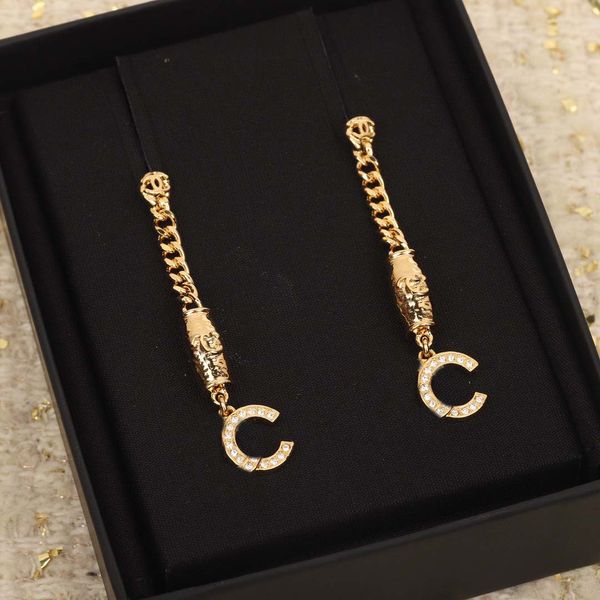 2023 luxury quality charm drop earring with diamond and words in 18k gold plated have box stamp ps7389b, Golden
2023 luxury quality charm drop earring with diamond and words in 18k gold plated have box stamp ps7389b, Golden