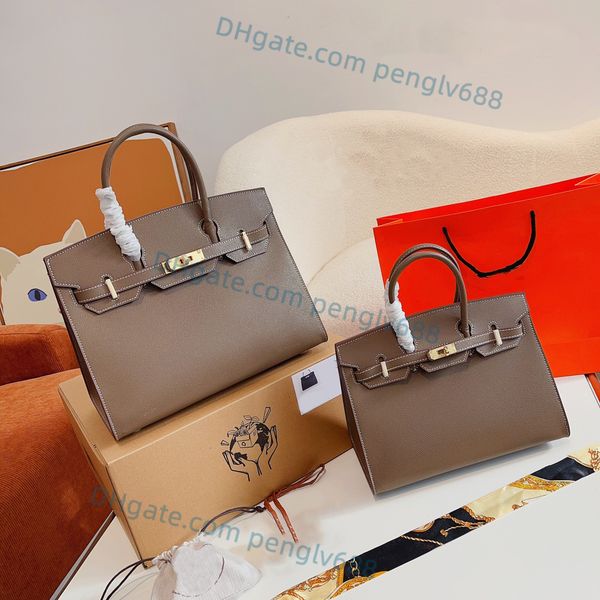luxury women designer shoulder bags totes handbags classic crocodile pattern leather women shopping handbag purse female backpack cross body
luxury women designer shoulder bags totes handbags classic crocodile pattern leather women shopping handbag purse female backpack cross body