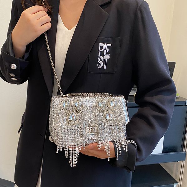 evening bag s shoulder lock shell bag rivet metal fringe diamond crossbody brand pu leather chain female handbags purse 230729
evening bag s shoulder lock shell bag rivet metal fringe diamond crossbody brand pu leather chain female handbags purse 230729