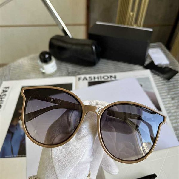 50% off wholesale of new small fragrant women's round frame sunglasses fashion tan ins style slim sunglasses, White;black
50% off wholesale of new small fragrant women's round frame sunglasses fashion tan ins style slim sunglasses, White;black