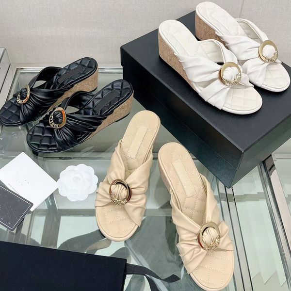 2023 designer luxury pure color slides slippers womens genuine leather cross strap letter round buckle beach sandal ladys fashion casual hig, Black
2023 designer luxury pure color slides slippers womens genuine leather cross strap letter round buckle beach sandal ladys fashion casual hig, Black