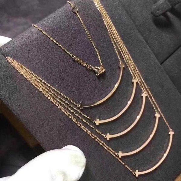 original tiffay smile medium necklace high end silver plated 18k smooth pendant simple smiling face collar chain female, Black
original tiffay smile medium necklace high end silver plated 18k smooth pendant simple smiling face collar chain female, Black