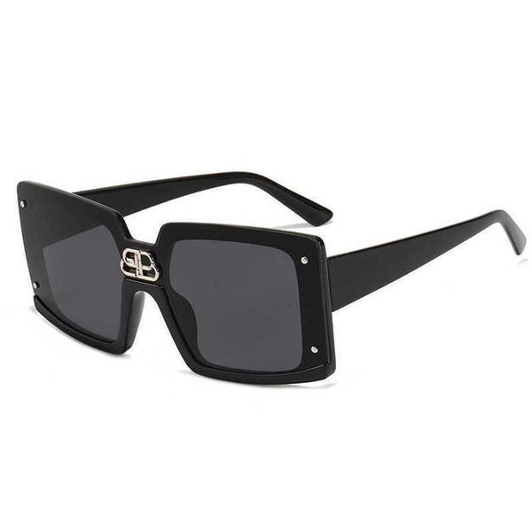 56% off new fashion sunglasses women's leisure large box outdoor personalized mainstreamc3xd, White;black
56% off new fashion sunglasses women's leisure large box outdoor personalized mainstreamc3xd, White;black