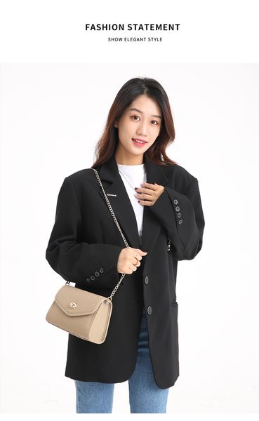 2022 women's genuine leather women's bag chain bag fashion crossbody bag layer cowhide shoulder bag commuter simple versatile bag
2022 women's genuine leather women's bag chain bag fashion crossbody bag layer cowhide shoulder bag commuter simple versatile bag