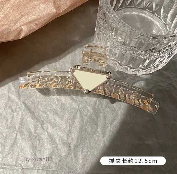 designer barrettes womens girls metal triangle p-letter hair clips high-quality brand classic versatile leisure headwear hairclips black sha, Slivery;golden
designer barrettes womens girls metal triangle p-letter hair clips high-quality brand classic versatile leisure headwear hairclips black sha, Slivery;golden