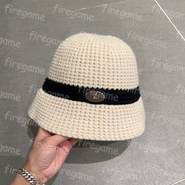 winter hat desingers bucket hat luxurys hats fashion trend travel bucket hats spring autumn fashion cap warm thick hat, Blue;gray
winter hat desingers bucket hat luxurys hats fashion trend travel bucket hats spring autumn fashion cap warm thick hat, Blue;gray