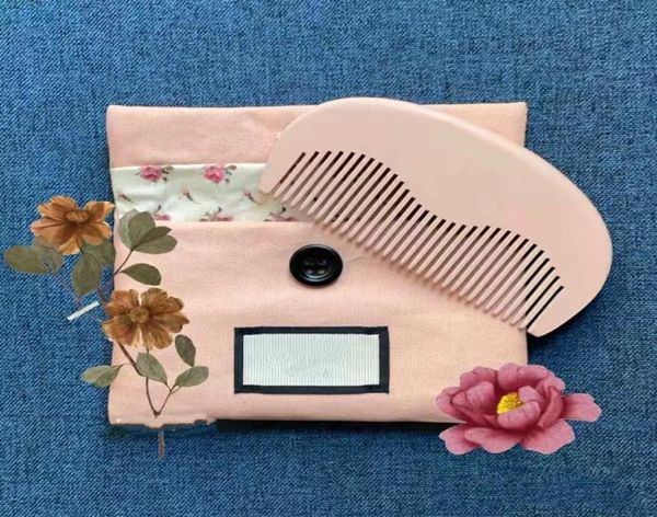 dropship mini cute little wood hair brushes combs practical sandalwood comb brush with gift box for women girls holiday gifts 00881799305, Silver
dropship mini cute little wood hair brushes combs practical sandalwood comb brush with gift box for women girls holiday gifts 00881799305, Silver