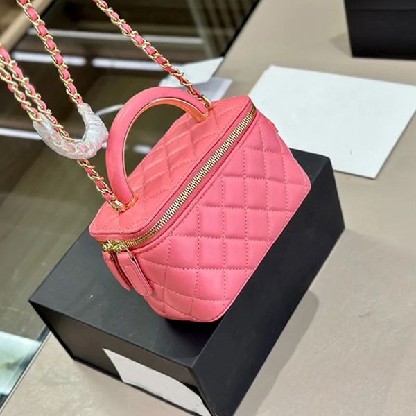clutch with chain handbag designer cosmetic bag 10a lambskin makeup bags luxury crossbody bag women tote bag shoulder toiletry bags purses
clutch with chain handbag designer cosmetic bag 10a lambskin makeup bags luxury crossbody bag women tote bag shoulder toiletry bags purses