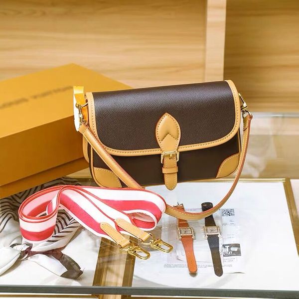 fashion bag brand design shoulder bag for women bags handbag handbags lady messenger luxury designers crossbody tote wallet
fashion bag brand design shoulder bag for women bags handbag handbags lady messenger luxury designers crossbody tote wallet