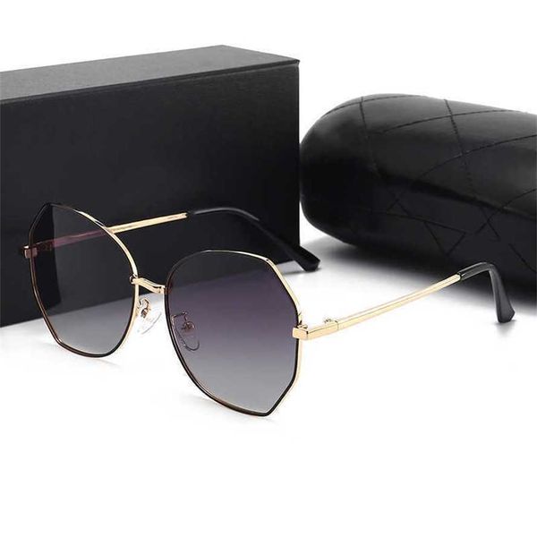 52% off wholesale of new women's polarized fashionable square face trendy street p sunglasses 806670, White;black
52% off wholesale of new women's polarized fashionable square face trendy street p sunglasses 806670, White;black