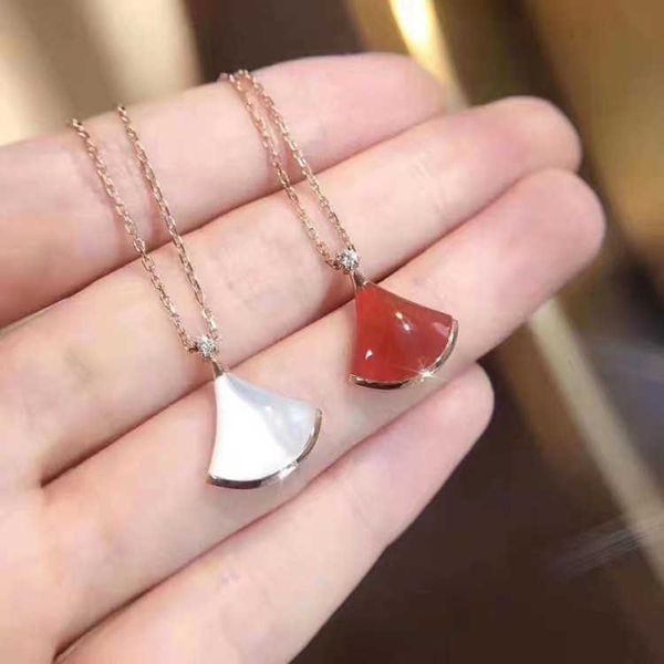 divas dream necklace jewelry white beimu skirt necklace agate fan necklace champagne gold female rose gold korean version versatile collar s, Silver
divas dream necklace jewelry white beimu skirt necklace agate fan necklace champagne gold female rose gold korean version versatile collar s, Silver