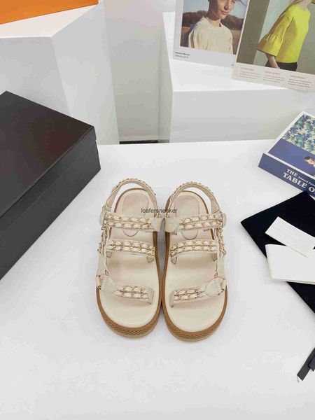 2021 luxury designer women sandals a1 summer leisure sofe leather chain thick-soled height-enhancing casual shoes all-match fashion with box, Black
2021 luxury designer women sandals a1 summer leisure sofe leather chain thick-soled height-enhancing casual shoes all-match fashion with box, Black