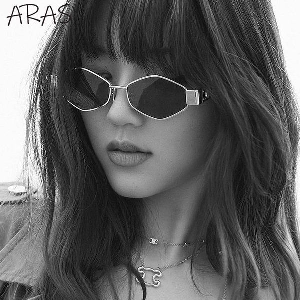 sunglasses fashion hexagon women 2023 luxury brand designer unique polygon sun glasses men vintage small frame eyewear shades 230729, White;black
sunglasses fashion hexagon women 2023 luxury brand designer unique polygon sun glasses men vintage small frame eyewear shades 230729, White;black