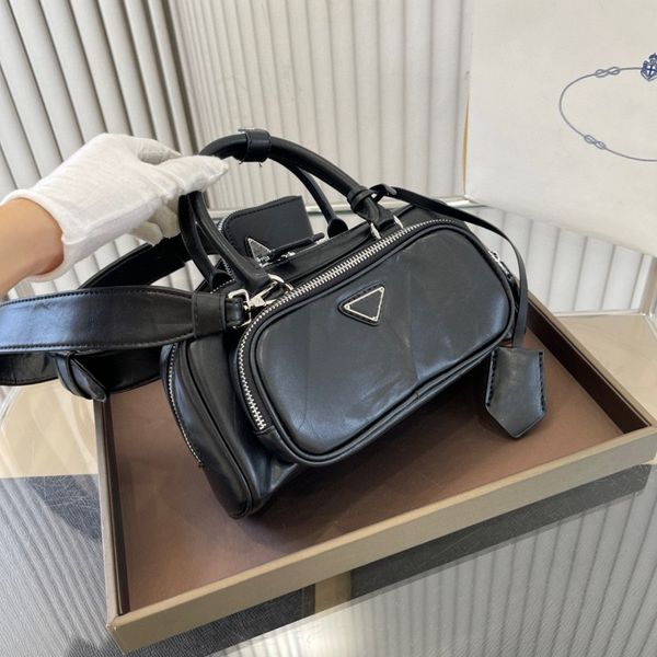 designer handbag women's shoulder bag fashion crossbody bag leather large capacity travel bag casual going out shoulder bag premium hik
designer handbag women's shoulder bag fashion crossbody bag leather large capacity travel bag casual going out shoulder bag premium hik