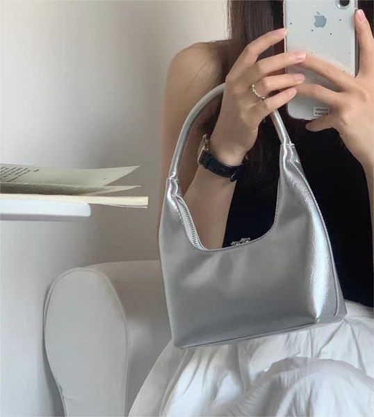 new instagram women's handbag niche design high-grade pillow bag with fashionable patent leather handbag 01
new instagram women's handbag niche design high-grade pillow bag with fashionable patent leather handbag 01