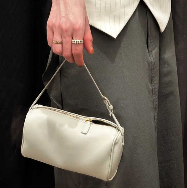 the row bag designer suede penholder reverse 90s mini simple handbag leather female european and american simplicity
the row bag designer suede penholder reverse 90s mini simple handbag leather female european and american simplicity