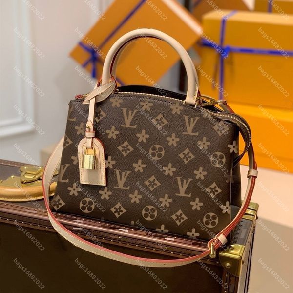 genuine leather bags women embossing handbags shoulder messenger bags petit palais tote grand palais satchel crossbody bag louise viuton vut
genuine leather bags women embossing handbags shoulder messenger bags petit palais tote grand palais satchel crossbody bag louise viuton vut