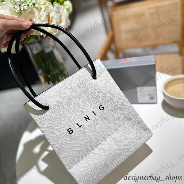 new designer luxury bag shopping bag tote handbag shoulder imported fabric woman large capacity shoulder bag crossbody bag give pendant 2307
new designer luxury bag shopping bag tote handbag shoulder imported fabric woman large capacity shoulder bag crossbody bag give pendant 2307