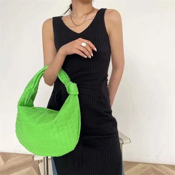 fashion bags hand- luxury woven leather printing large-capacity shoulder bag ladies pu knotted handle casual hand
fashion bags hand- luxury woven leather printing large-capacity shoulder bag ladies pu knotted handle casual hand