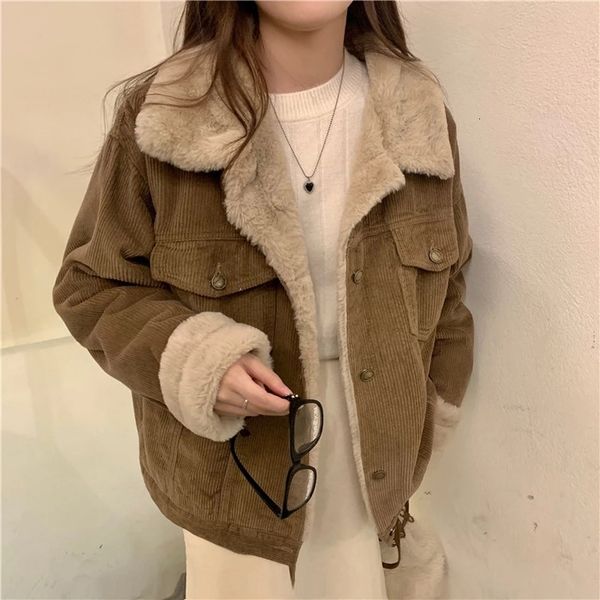 women's jackets autumn winter retro corduroy fleece jacket longsleeved loose tooling wind lapel thick warm cotton women 230729, Black;brown
women's jackets autumn winter retro corduroy fleece jacket longsleeved loose tooling wind lapel thick warm cotton women 230729, Black;brown