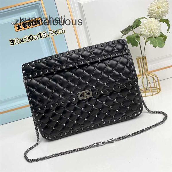 bag classic women sheepskin luxury diamond lady's handbags crossbody new designer valentinoz beach bags rivet small leather large capac 
bag classic women sheepskin luxury diamond lady's handbags crossbody new designer valentinoz beach bags rivet small leather large capac
