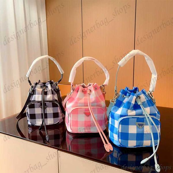 designer bag luxurys handbags crossbody bag shoulder bag bucket bag mini bag bags for women bucket bag triangle metal pattern decoration 230
designer bag luxurys handbags crossbody bag shoulder bag bucket bag mini bag bags for women bucket bag triangle metal pattern decoration 230