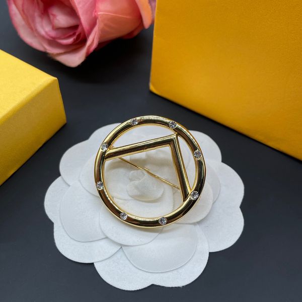 men women designer brooch fashion suits pins woman dress accessory gold diamond pearl broche letter luxury jewelry brooches breastpin, Gray
men women designer brooch fashion suits pins woman dress accessory gold diamond pearl broche letter luxury jewelry brooches breastpin, Gray