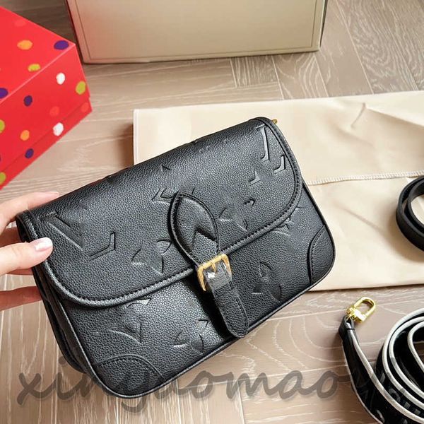 baguette bag, vintage atmosphere, large capacity high version, designer luxury bag, shoulder bag, underarm bag crossbody bag, classic logo p
baguette bag, vintage atmosphere, large capacity high version, designer luxury bag, shoulder bag, underarm bag crossbody bag, classic logo p