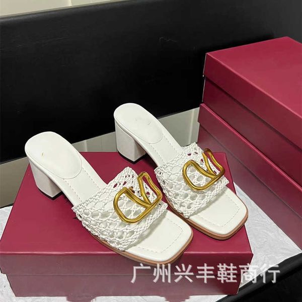 thick buckle hollow female valentinoz toe slippers heel high designer letter sandal open summer 2023 out network red versatile fashion women
thick buckle hollow female valentinoz toe slippers heel high designer letter sandal open summer 2023 out network red versatile fashion women