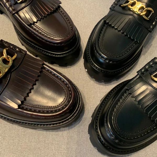 classic brand slip-on shoe triomphe gold chain tassel slip-on shoe genuine calfskin flats women's luxury designer flats dress shoes wom, Black
classic brand slip-on shoe triomphe gold chain tassel slip-on shoe genuine calfskin flats women's luxury designer flats dress shoes wom, Black