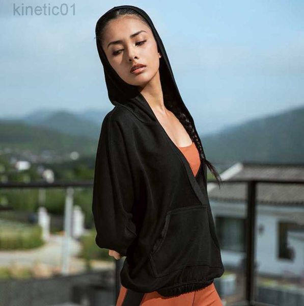 2023 desginer alo yoga jacket suit solid color fitness casusuit women outdoor sports sweater hoodie jacket, Black;brown
2023 desginer alo yoga jacket suit solid color fitness casusuit women outdoor sports sweater hoodie jacket, Black;brown