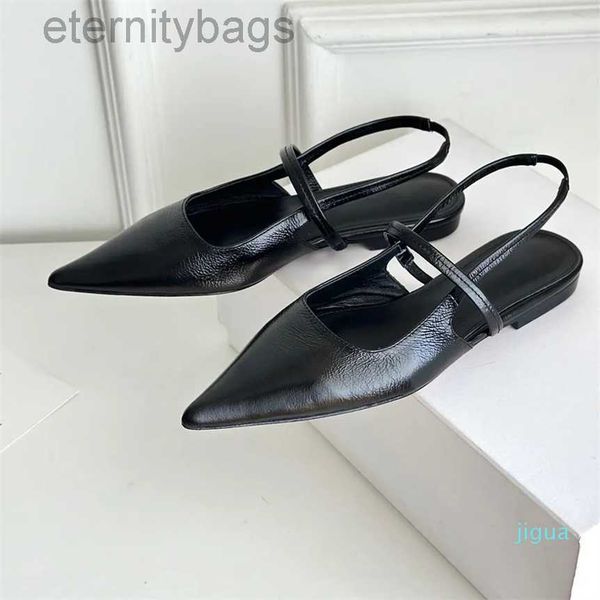 toteme designer high heeled sandals women pointed shoes professional formal shoes leather shallow mouth back strap black
toteme designer high heeled sandals women pointed shoes professional formal shoes leather shallow mouth back strap black