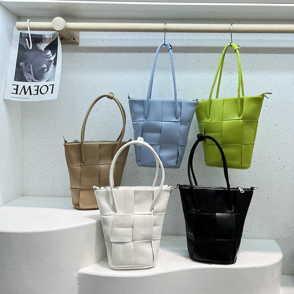 designer bag venetas large capacity bag popular fashion soft leather shoulder crossbody bag ifgr
designer bag venetas large capacity bag popular fashion soft leather shoulder crossbody bag ifgr