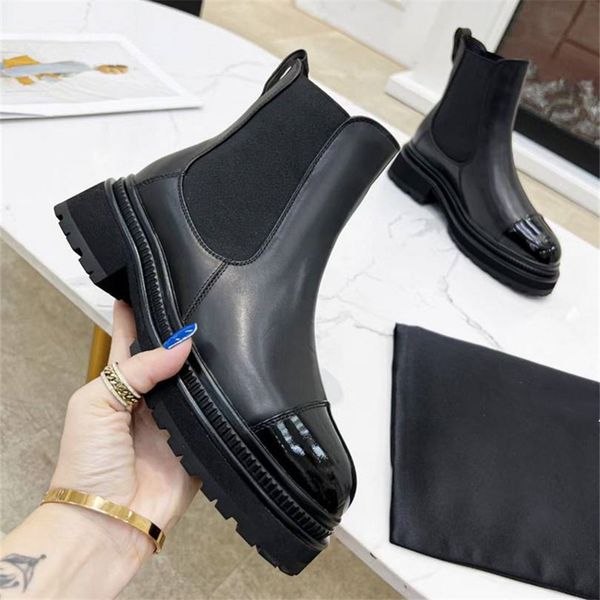 fashion women's boots 2023 channel luxury design vintage decorative letter logo autumn and winter casual martin boots snowy anti slip s, Black
fashion women's boots 2023 channel luxury design vintage decorative letter logo autumn and winter casual martin boots snowy anti slip s, Black