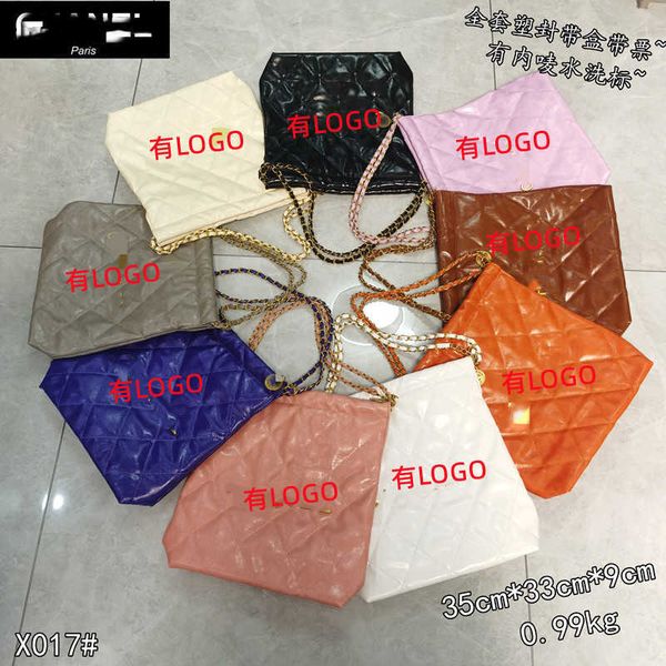 dinner bag winter new xiaoxiang garbage the same multi-color shoulder has large capacity
dinner bag winter new xiaoxiang garbage the same multi-color shoulder has large capacity