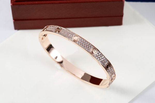 fashion style bracelet women's carti bracelet luxury size#17 designer jewelry 18k gold plated stainless steel wedding lover gift bracel, Black
fashion style bracelet women's carti bracelet luxury size#17 designer jewelry 18k gold plated stainless steel wedding lover gift bracel, Black