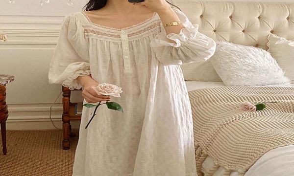 women039s sleepwear pure cotton vintage nightgowns women spring autumn full sleeves long night dress victorian romantic princes2000512, Black;red
women039s sleepwear pure cotton vintage nightgowns women spring autumn full sleeves long night dress victorian romantic princes2000512, Black;red