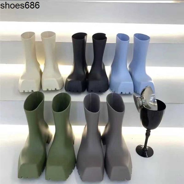 balenciga 2023 spring/summer square headed gear rain boots with simple design fashionable and versatile same style for various network red b, Black
balenciga 2023 spring/summer square headed gear rain boots with simple design fashionable and versatile same style for various network red b, Black