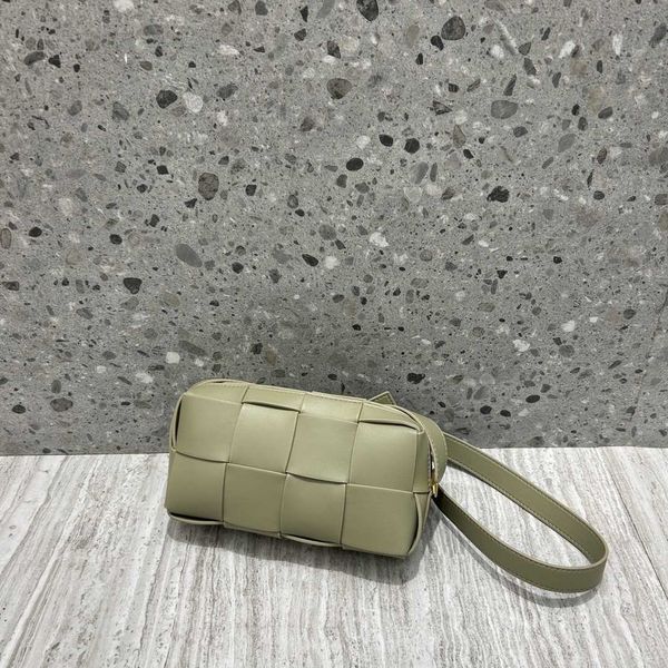 designer bag square botacet vnenat 2023 new small genuine leather plaid knitted bag cowhide fashion handheld underarm single shoulder crossb
designer bag square botacet vnenat 2023 new small genuine leather plaid knitted bag cowhide fashion handheld underarm single shoulder crossb