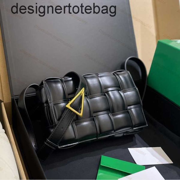 padded cassette checkered leather bag luxury wallet womens cross body bag hobo totes plain purses designer summer lady leisure handbags shou
padded cassette checkered leather bag luxury wallet womens cross body bag hobo totes plain purses designer summer lady leisure handbags shou