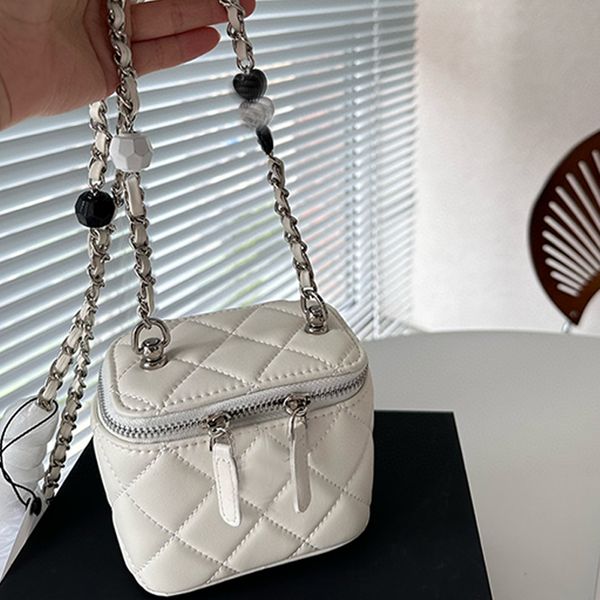 luxury designer fashion women's cross body handbags exquisite sheepskin portable classics women makeup box totes
luxury designer fashion women's cross body handbags exquisite sheepskin portable classics women makeup box totes