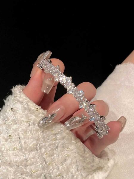 light luxury high grade exquisite sparkling diamond zircon female adjustable opening niche design cool style bracelet, Black
light luxury high grade exquisite sparkling diamond zircon female adjustable opening niche design cool style bracelet, Black