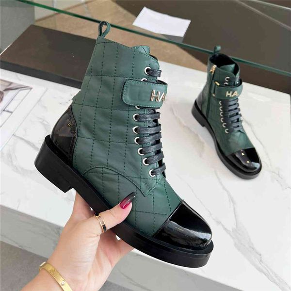 fashion women's boots 2023 channel luxury design vintage decorative letter logo autumn and winter casual martin boots snowy anti slip s, Black
fashion women's boots 2023 channel luxury design vintage decorative letter logo autumn and winter casual martin boots snowy anti slip s, Black
