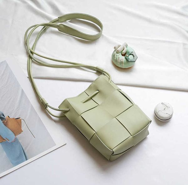 designer bag venetas women's bag drawstring small water shoulder crossbody handbag 1sk8
designer bag venetas women's bag drawstring small water shoulder crossbody handbag 1sk8