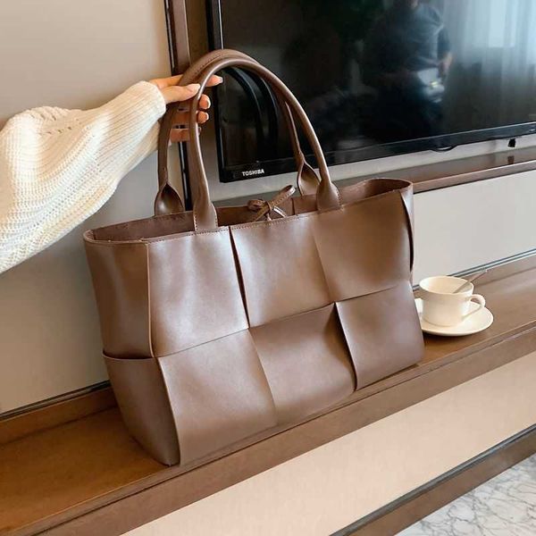 designer bag venetas bag women's large lattice hand woven tote bag large capacity fashionable women's bag 9qvj
designer bag venetas bag women's large lattice hand woven tote bag large capacity fashionable women's bag 9qvj